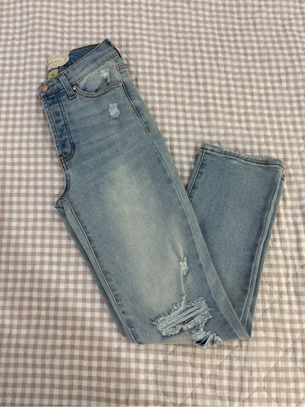Altar’d State Women’s Size 24/0 Crystal Beach Light Wash Distressed Jeans